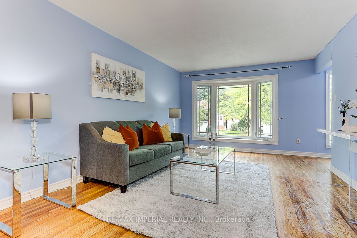55 Fred Bland Crescent