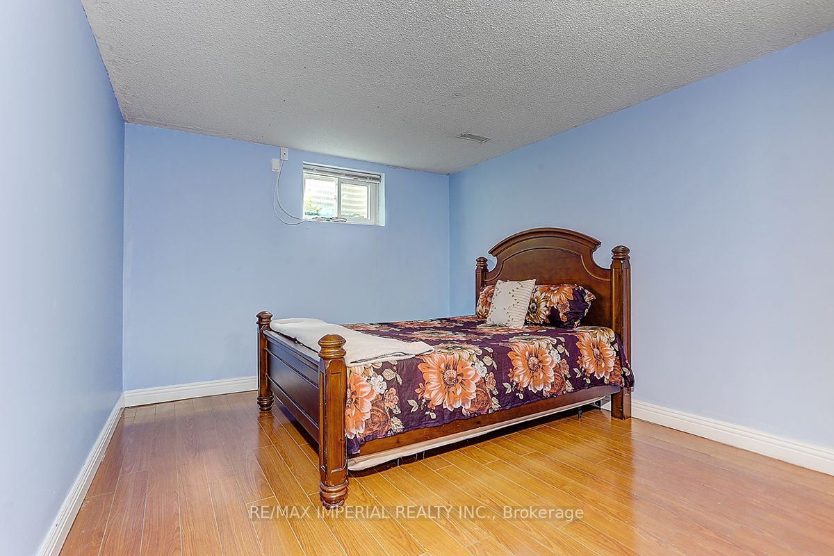 55 Fred Bland Crescent