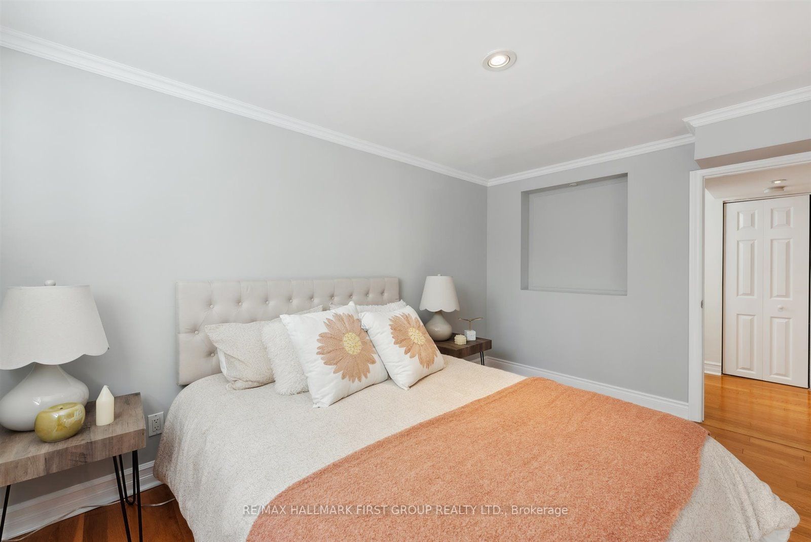 687 Balaton Ave