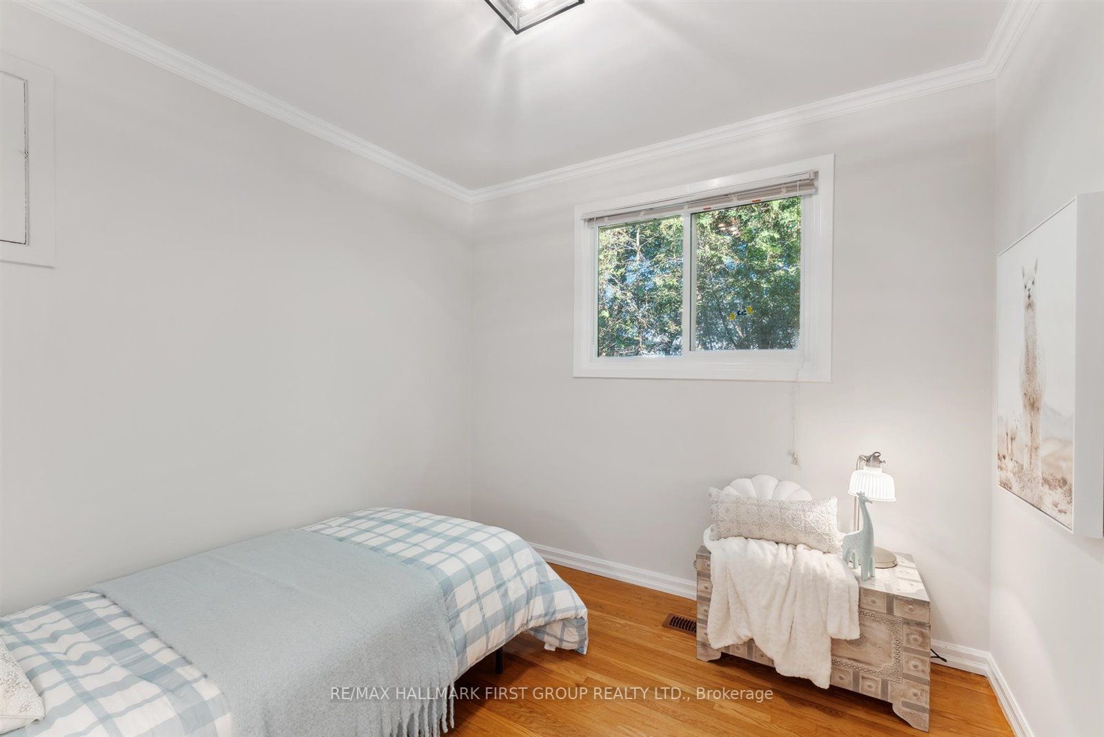 687 Balaton Ave