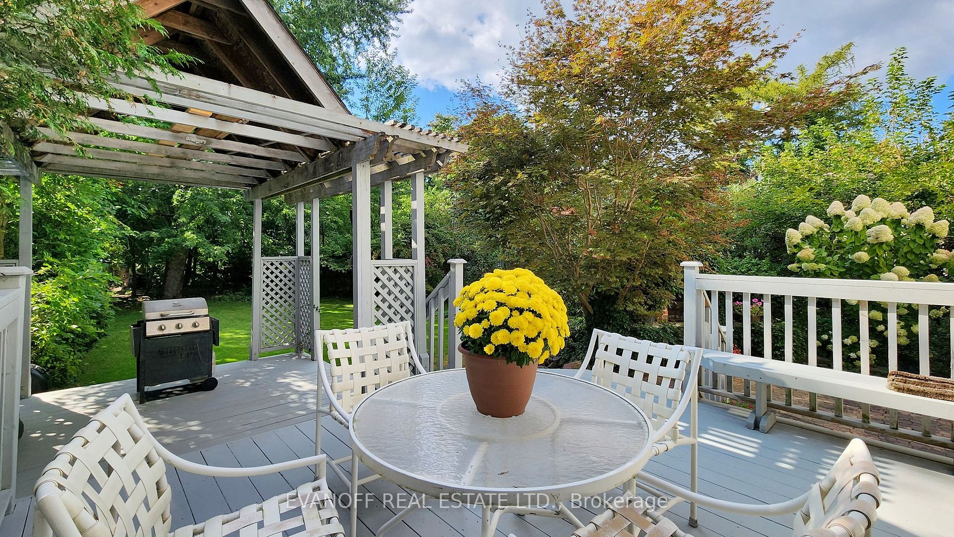 8 Poplar Rd