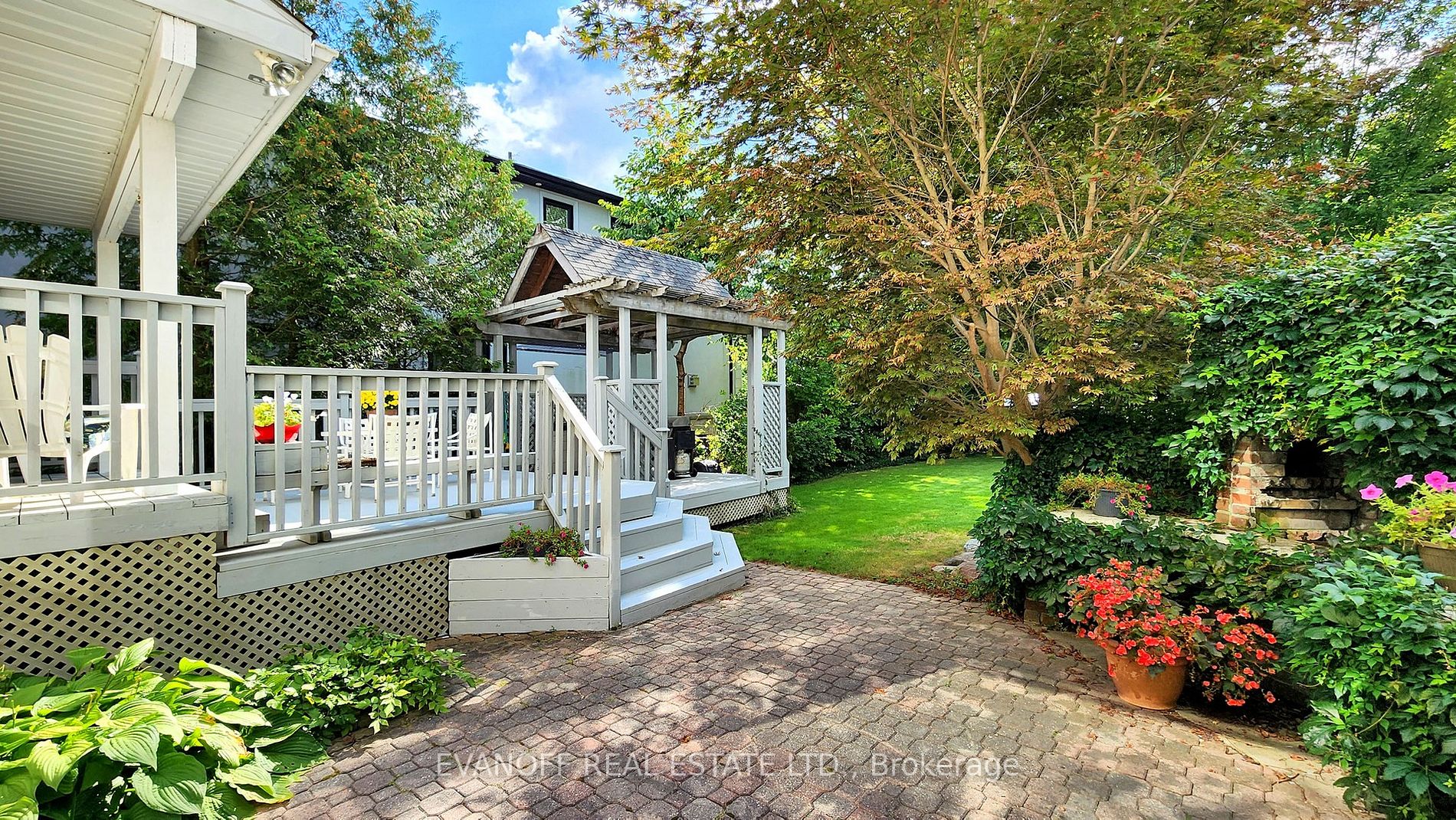 8 Poplar Rd