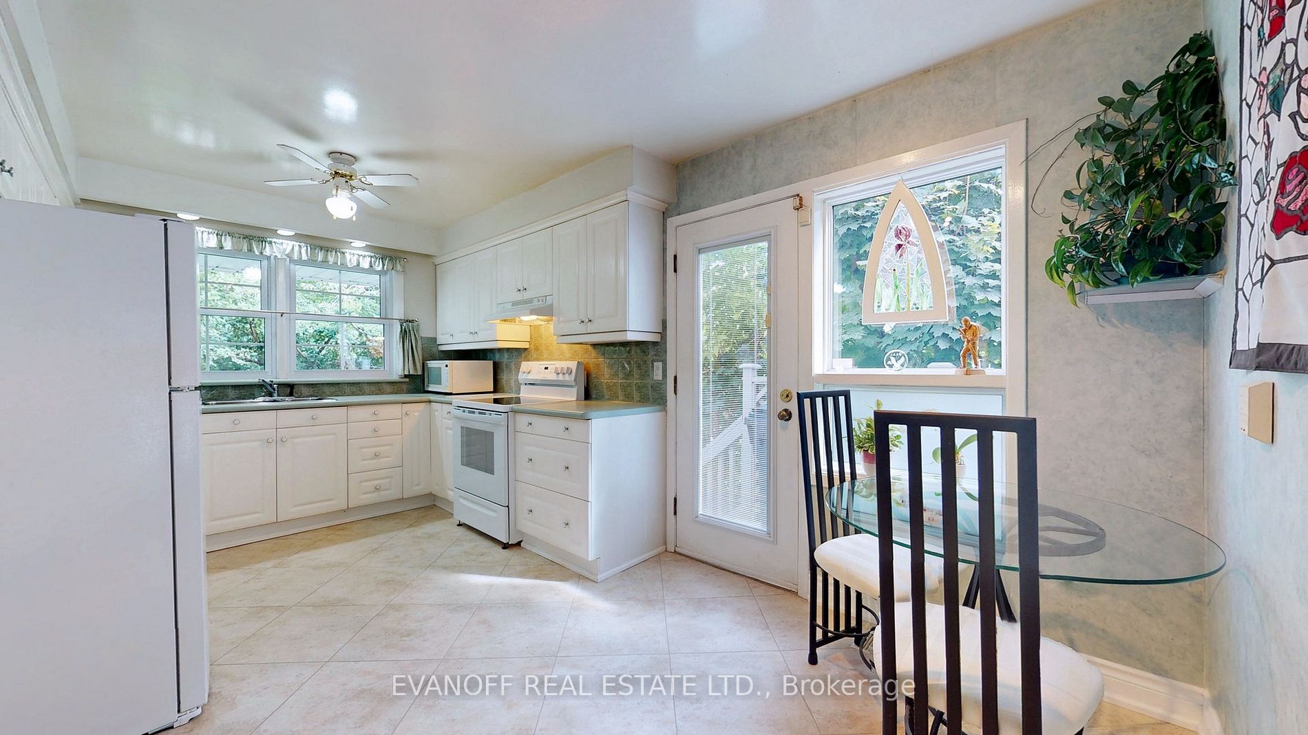 8 Poplar Rd