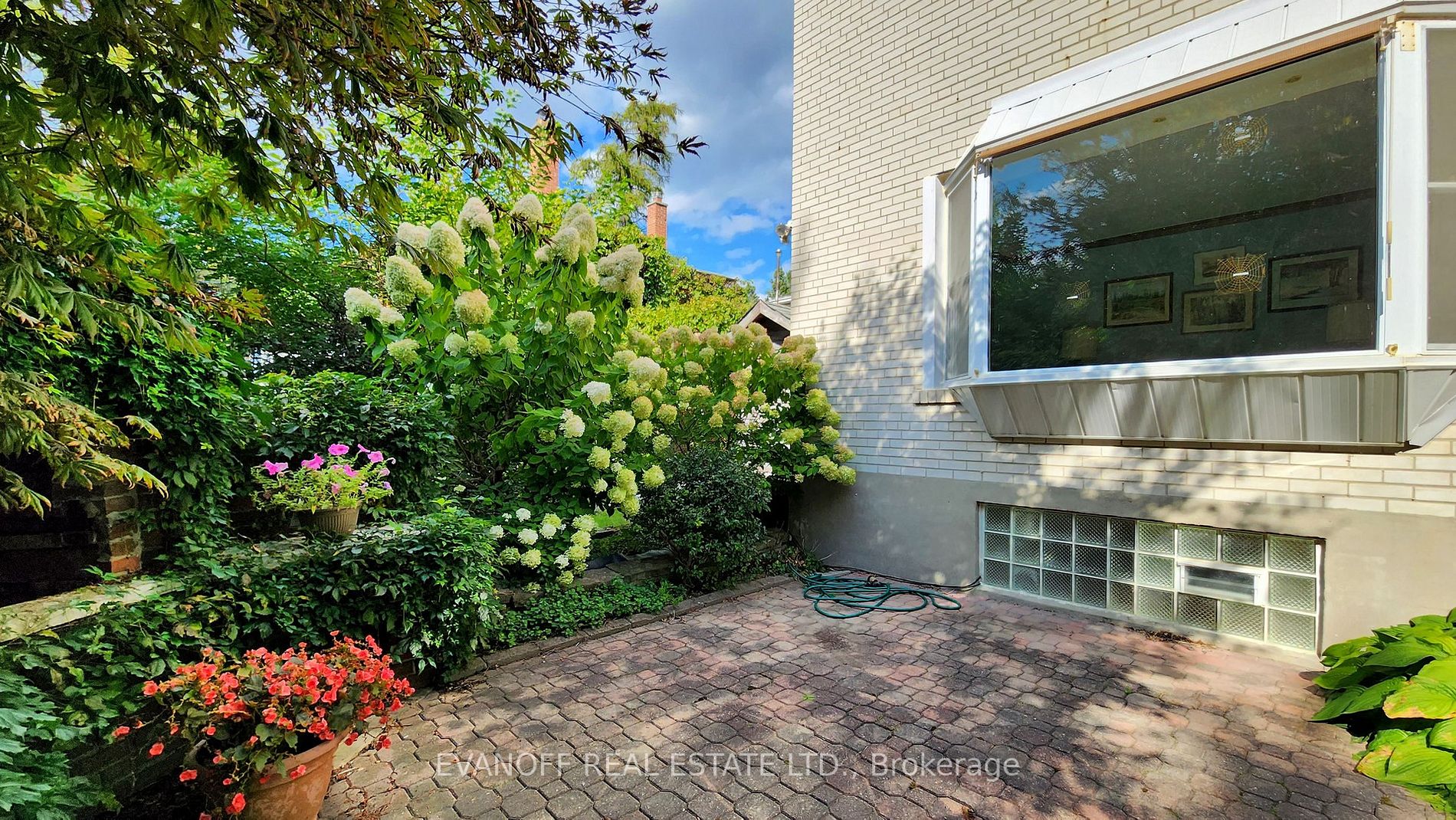 8 Poplar Rd