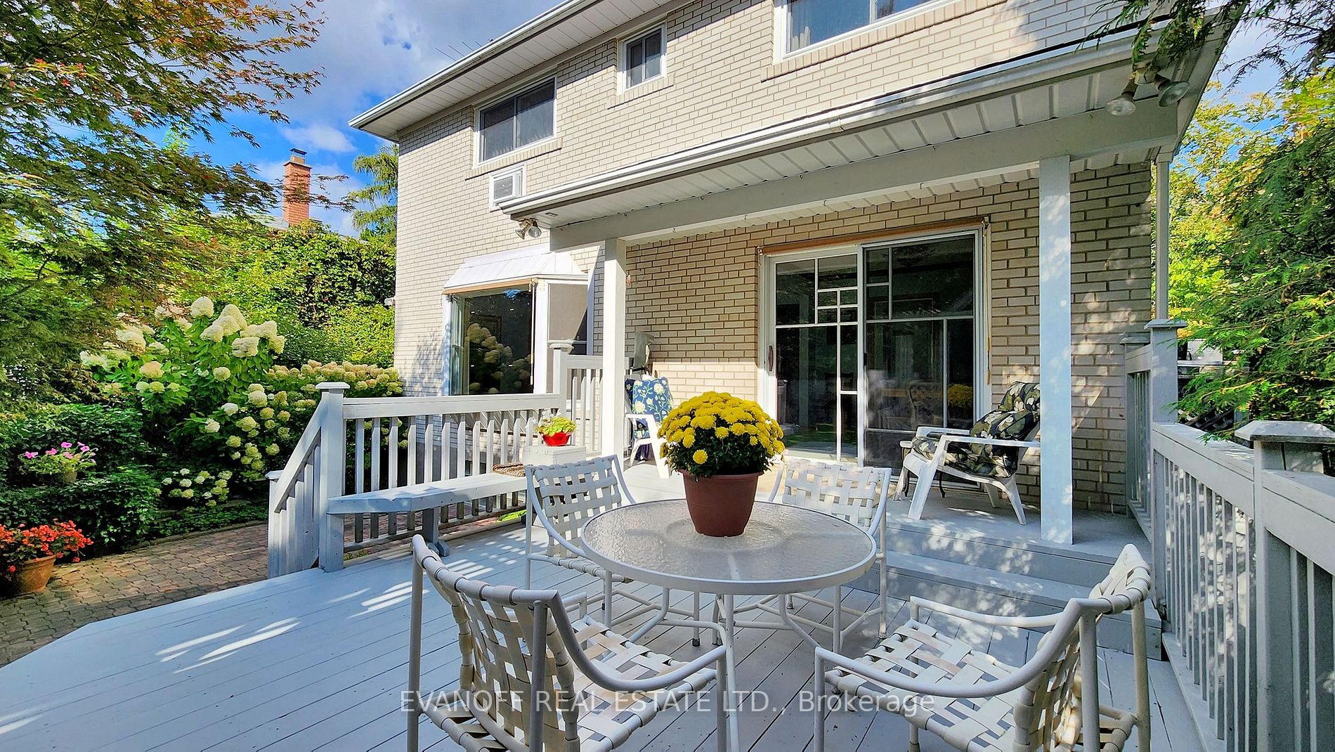 8 Poplar Rd