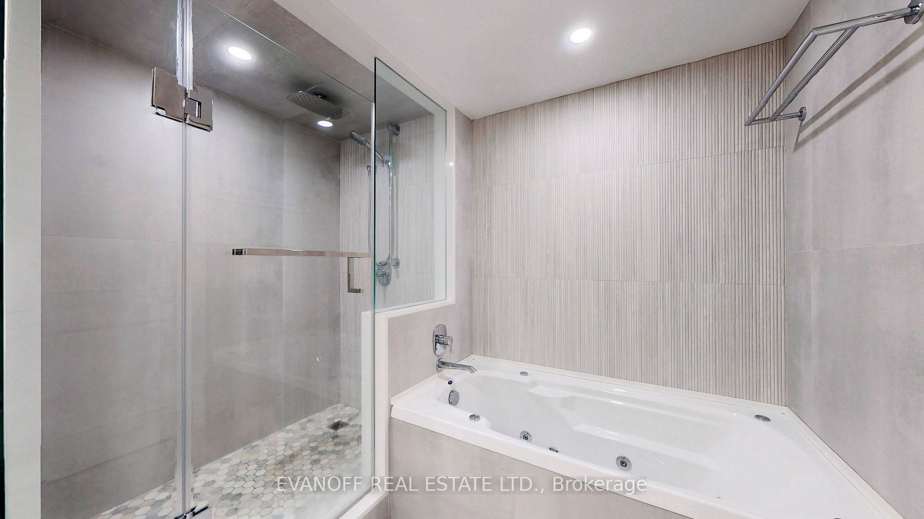 20 Guildwood Pkwy, #714