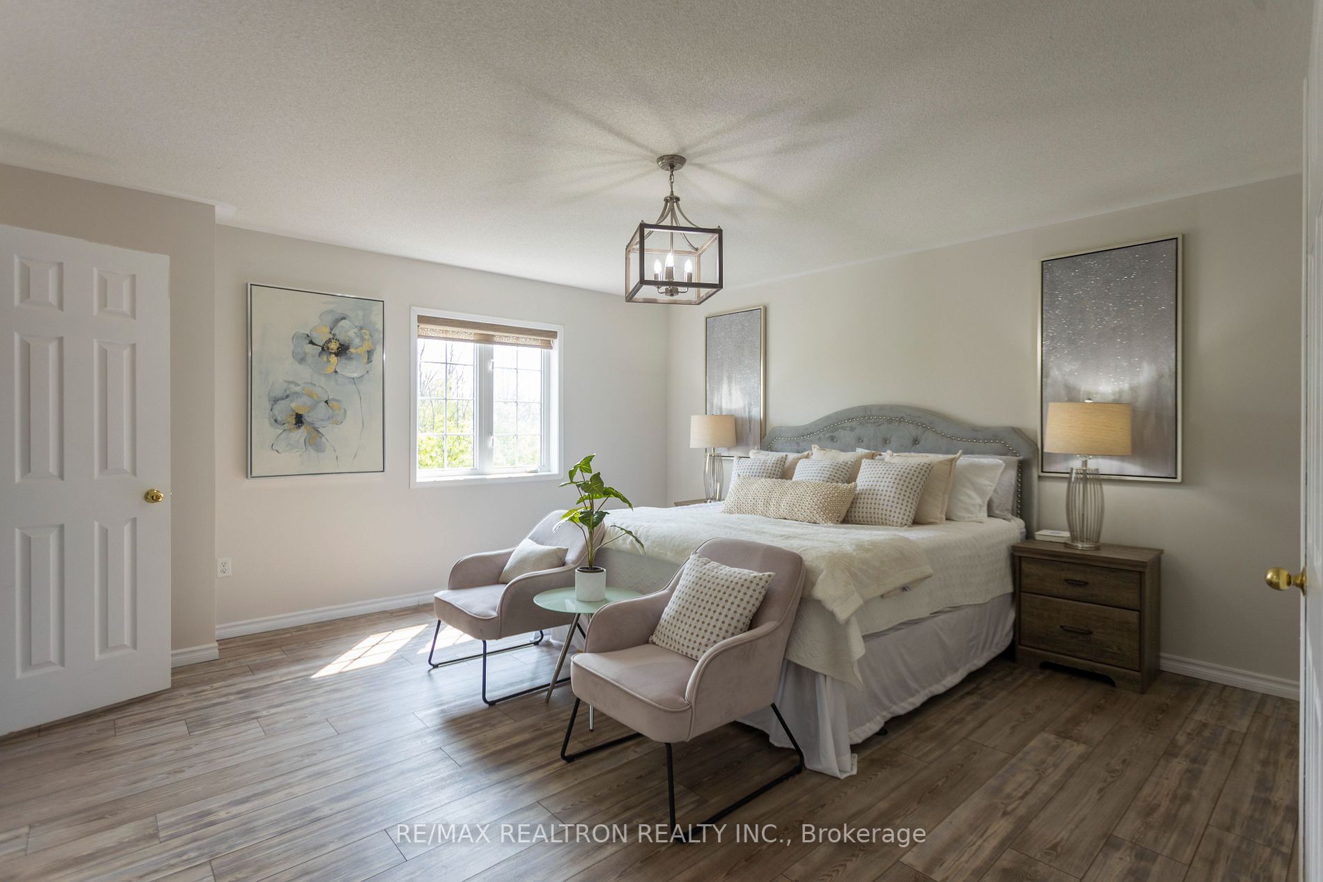 37 Angier Cres