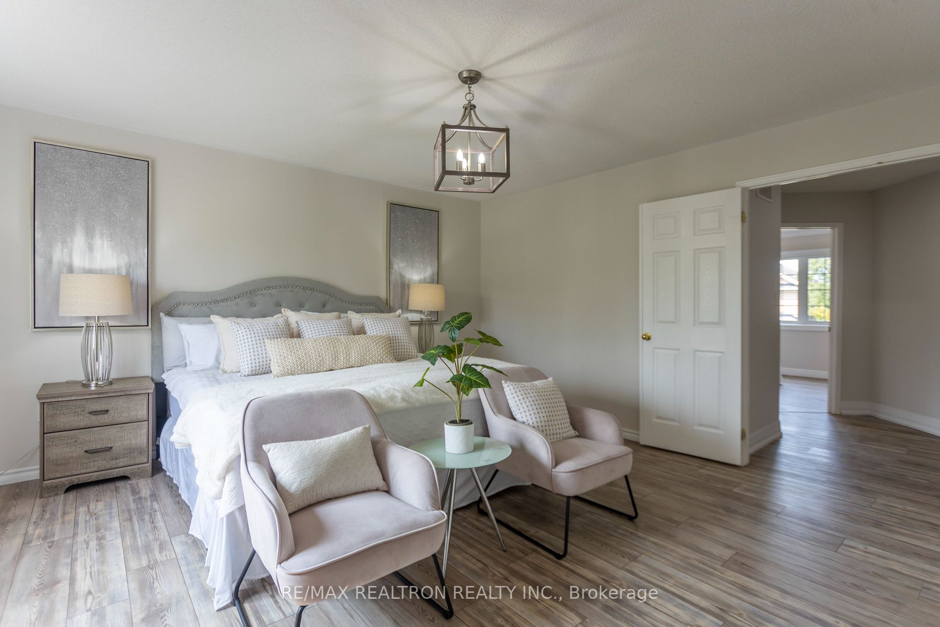37 Angier Cres