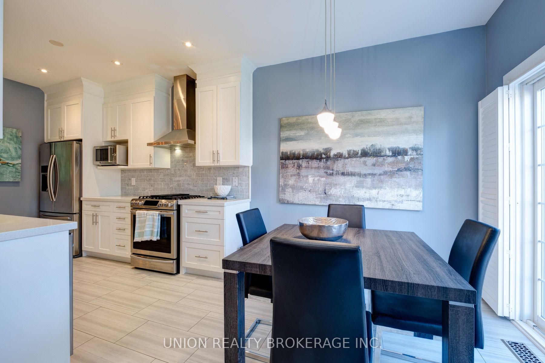 32 Mccourt Dr