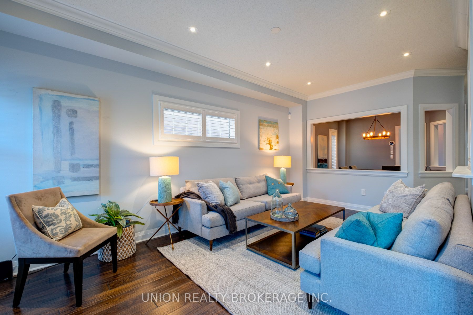 32 Mccourt Dr