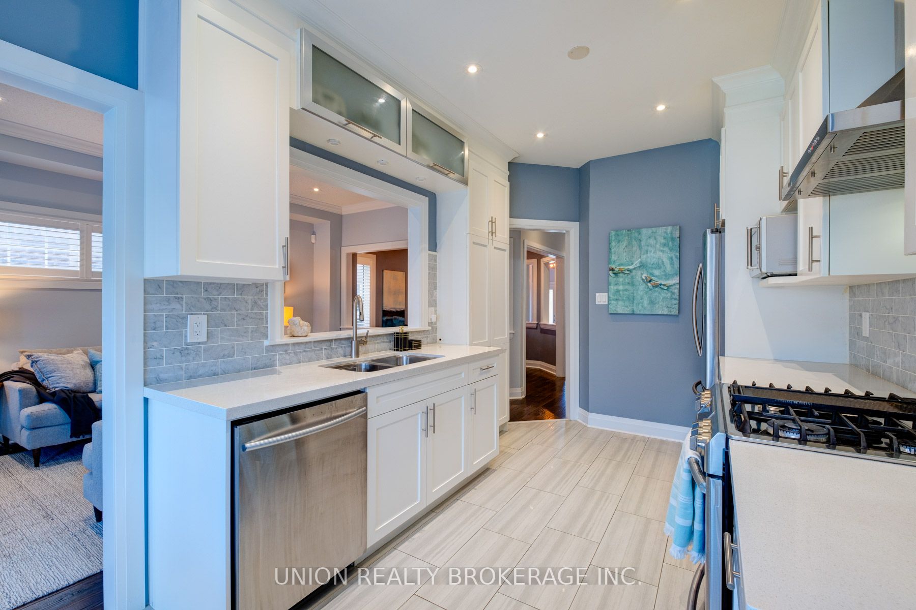 32 Mccourt Dr