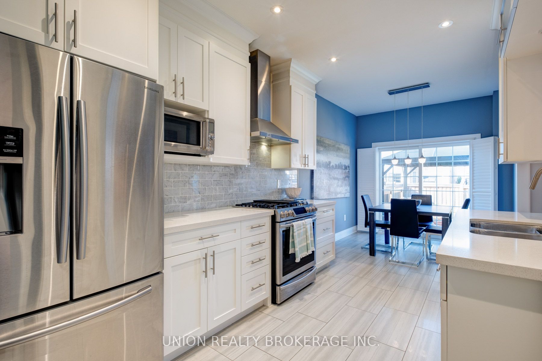 32 Mccourt Dr