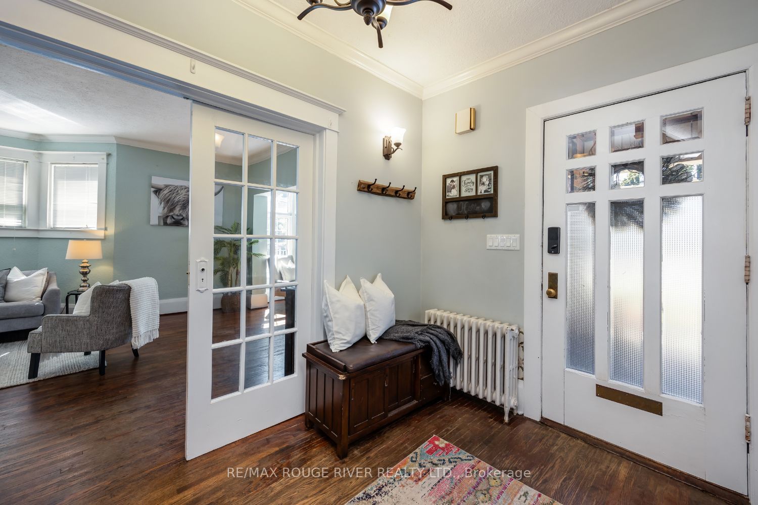469 Simcoe St N