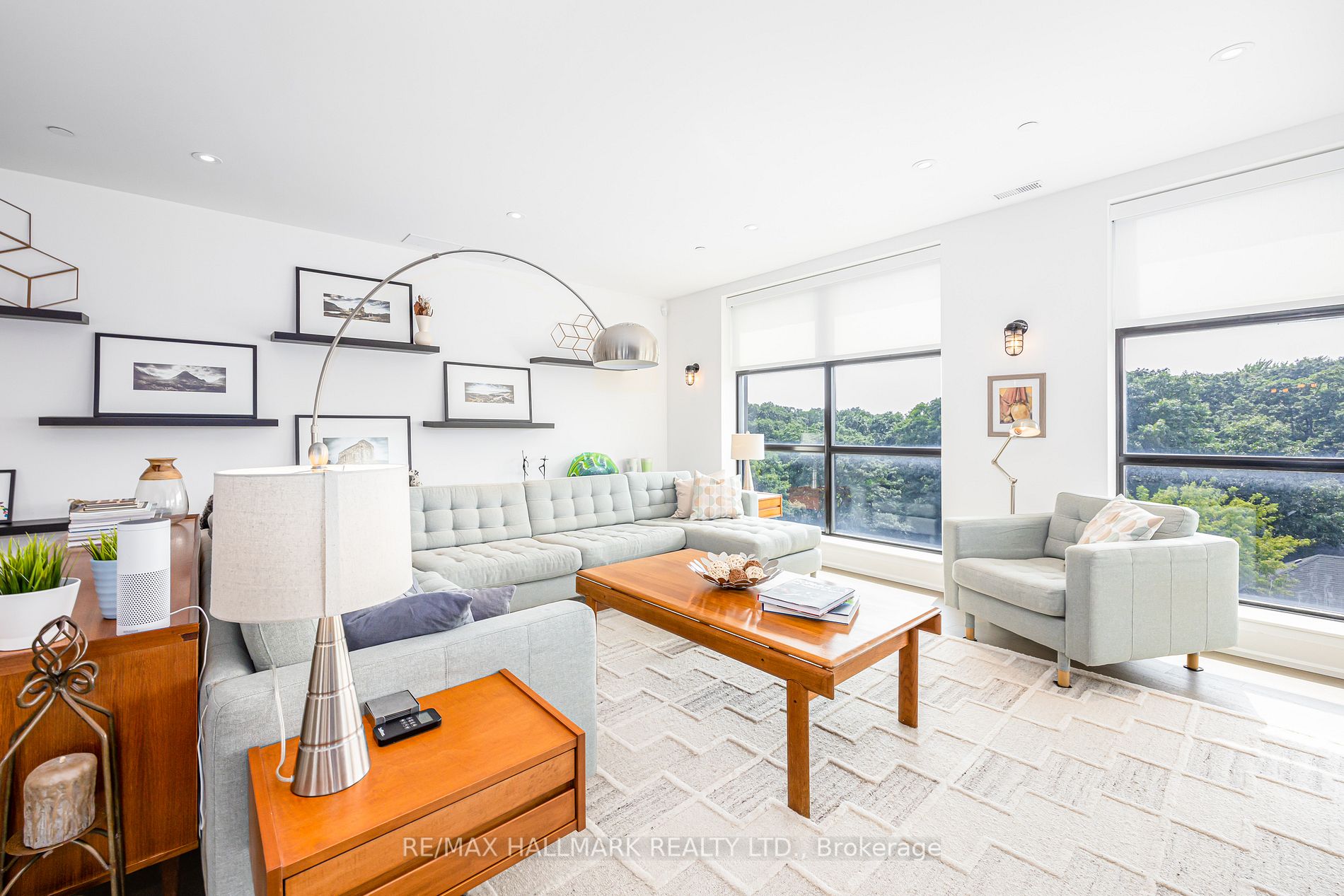 365 Beech Ave, #401