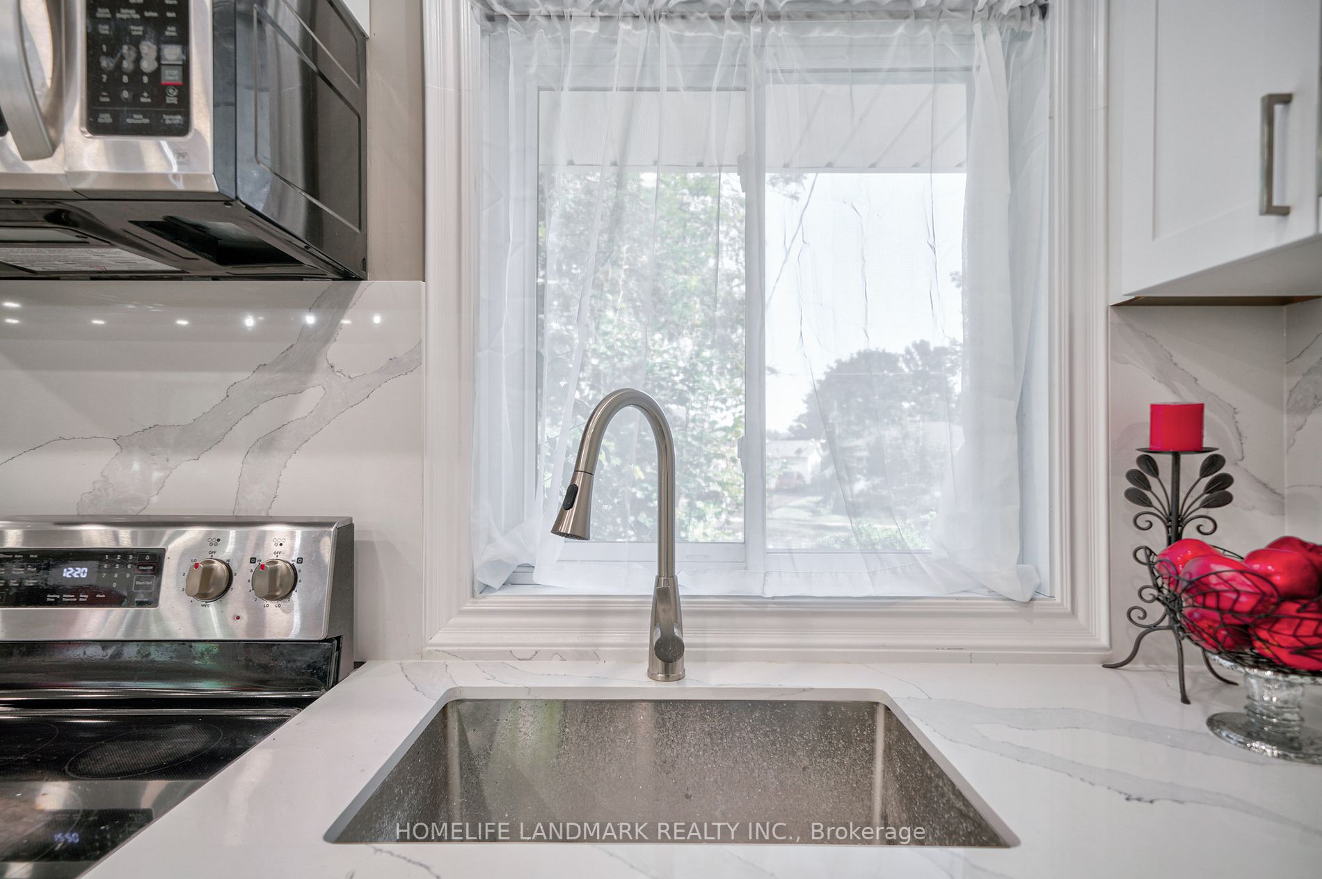 Listing E7008324 - Large Photo # 9