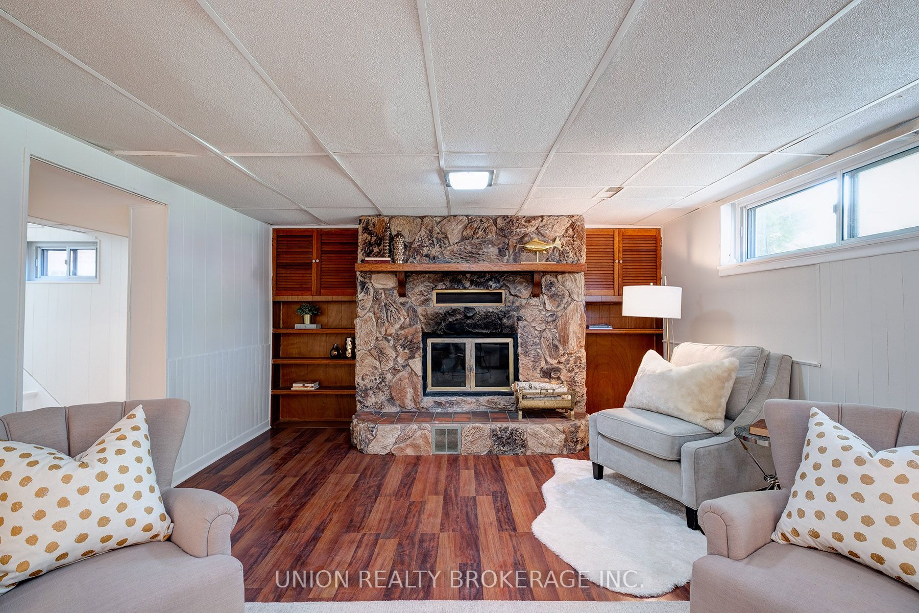 31 Packard Boulevard