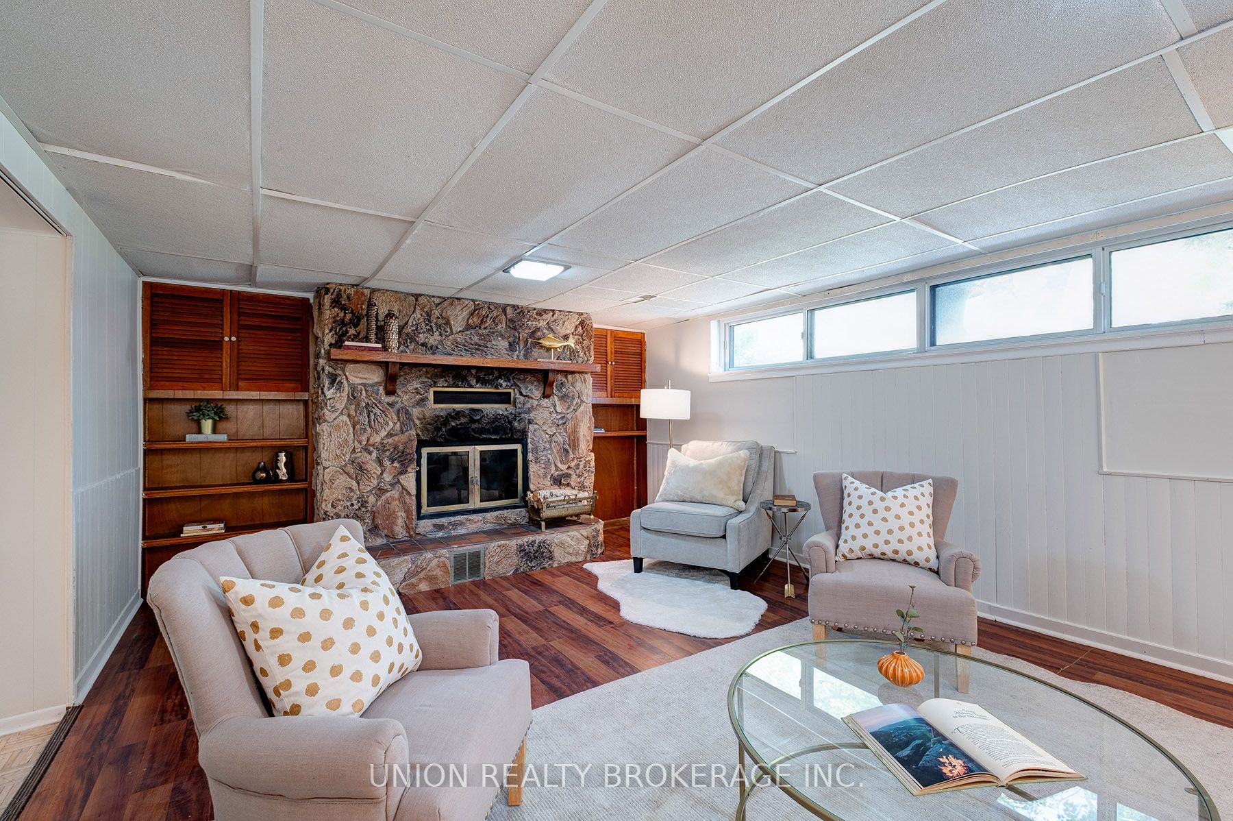 31 Packard Boulevard