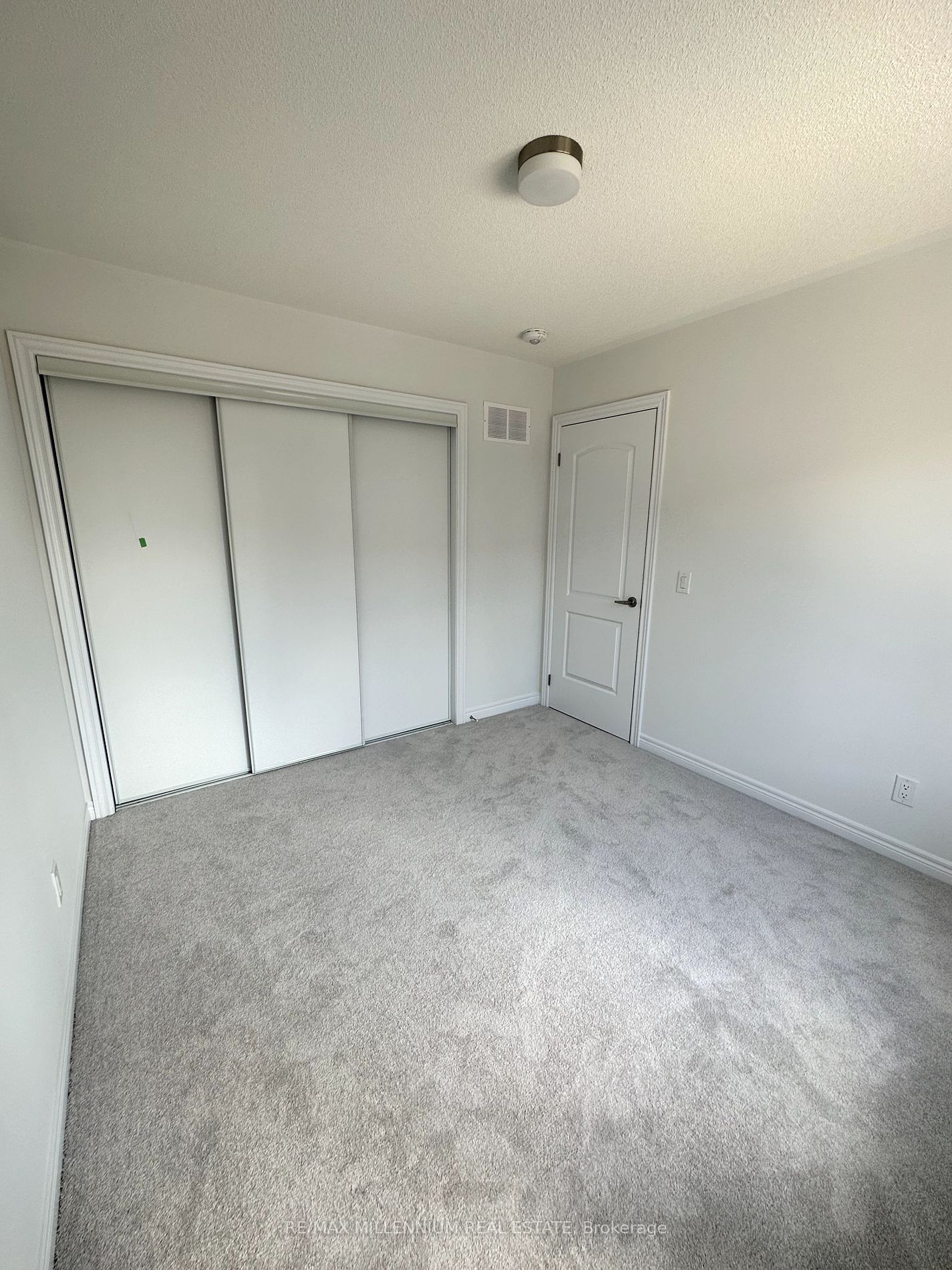 50 Sorbara Way W