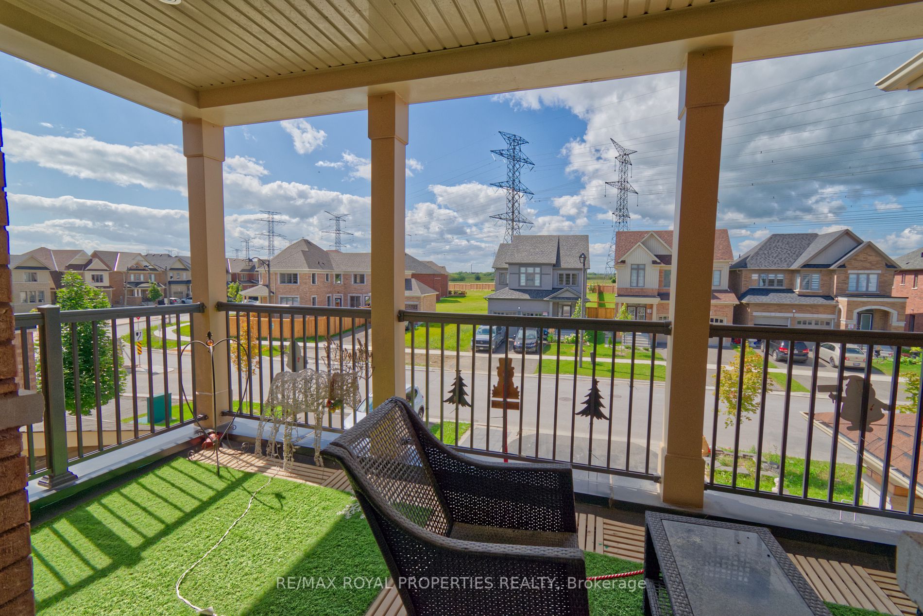 329 Windfields Farm Drive W