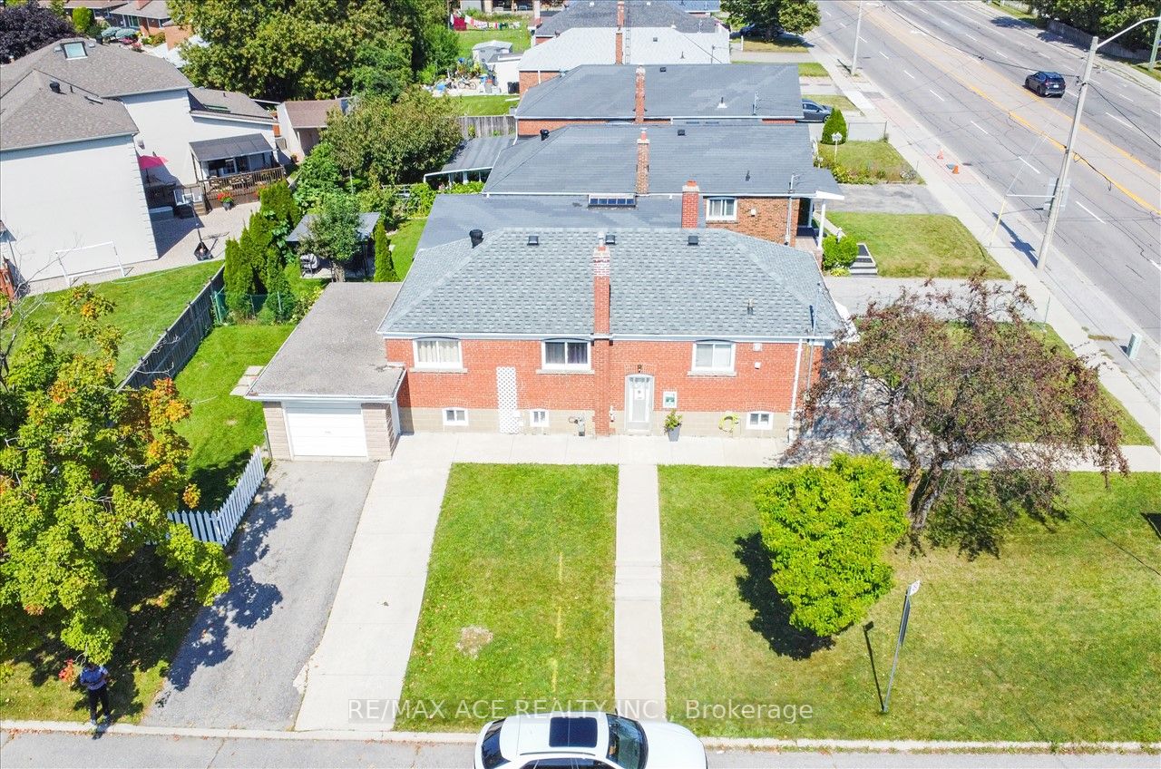 1366 Warden Avenue