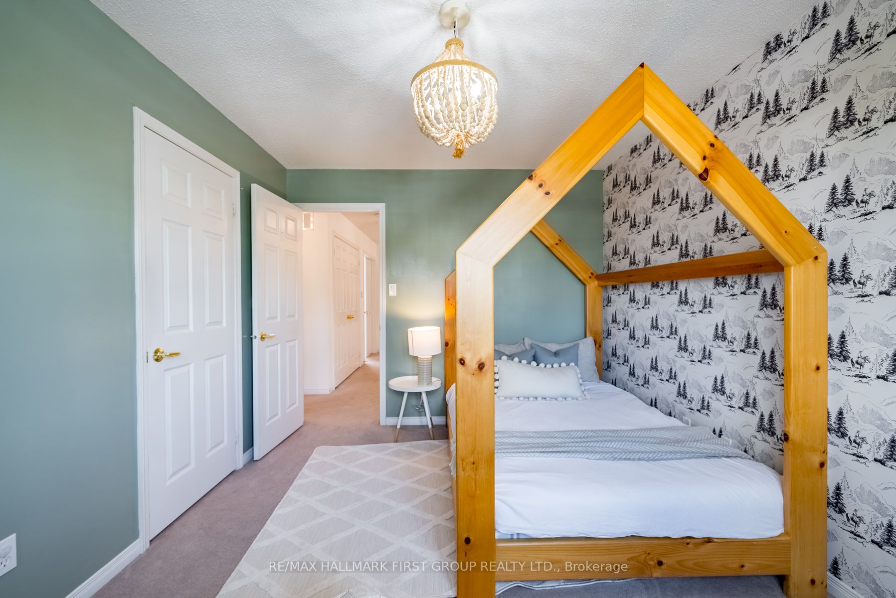 51 Piper Cres