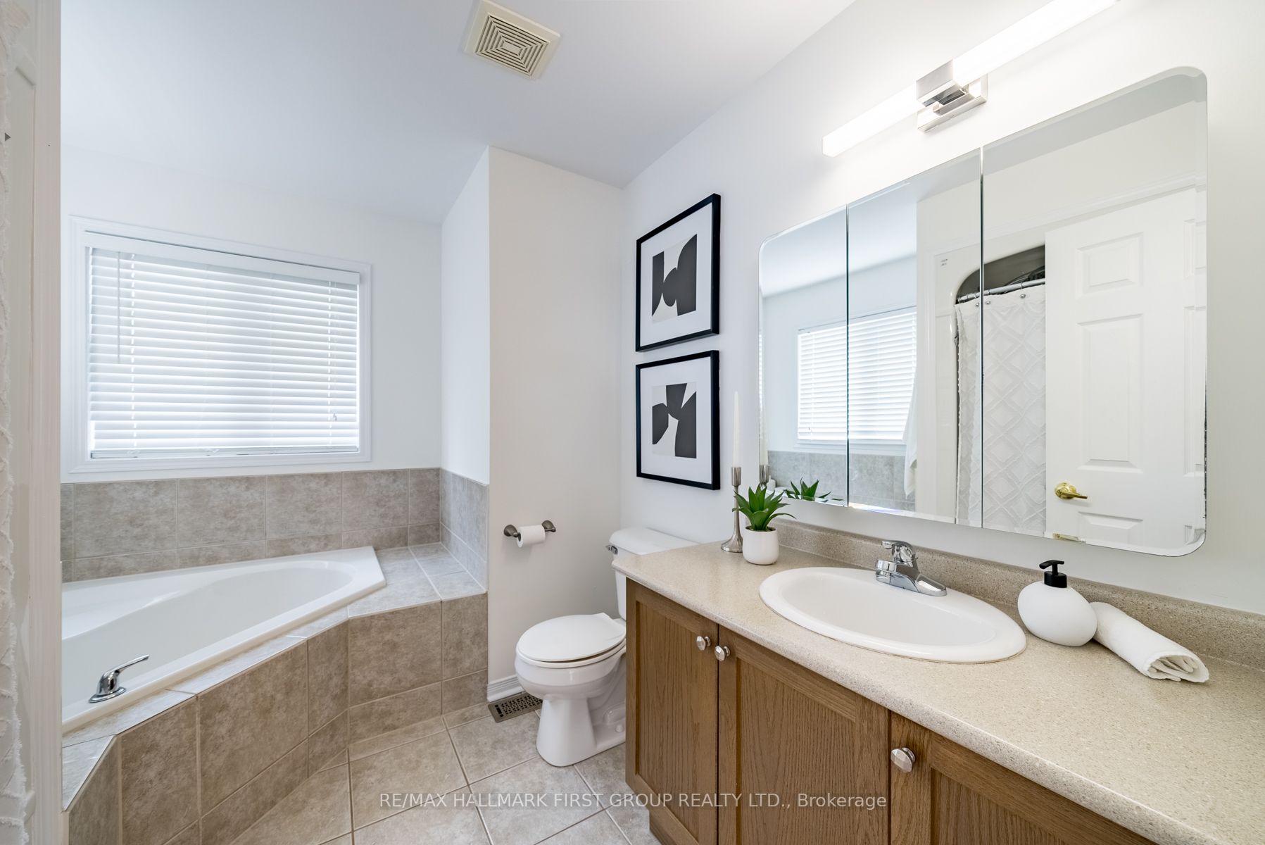 51 Piper Cres
