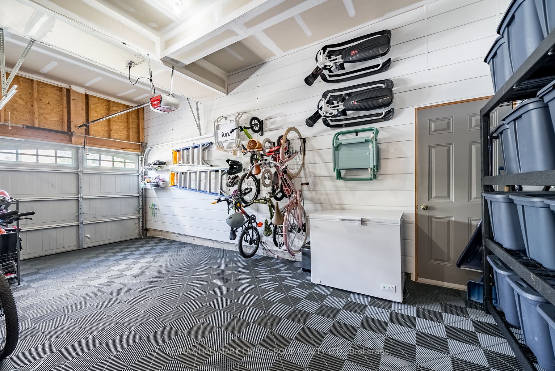 51 Piper Cres