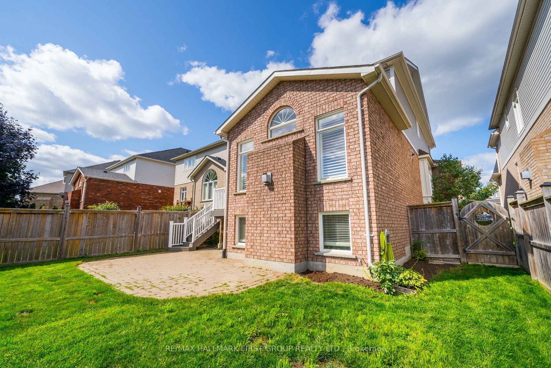 51 Piper Cres