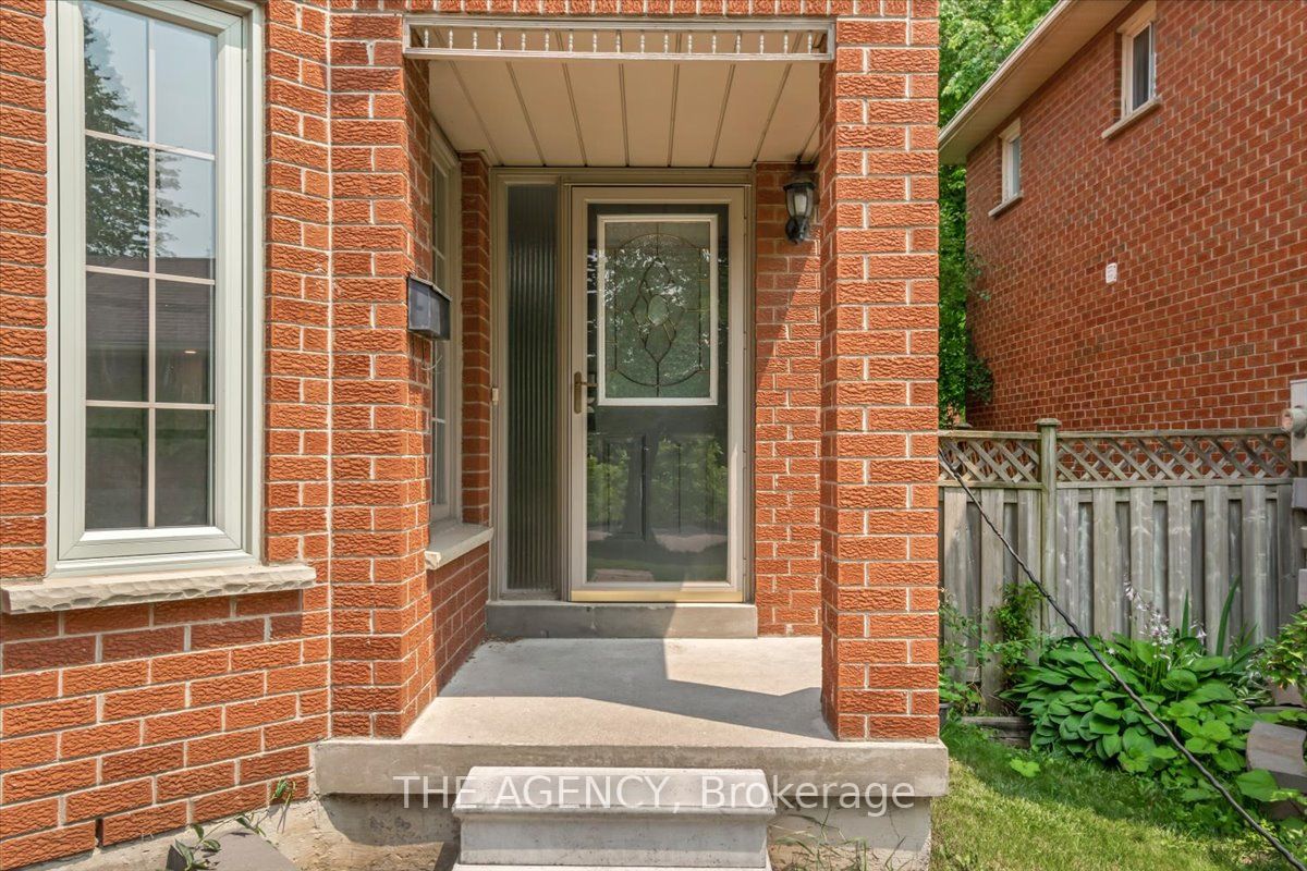 Listing E7008778 - Large Photo # 2