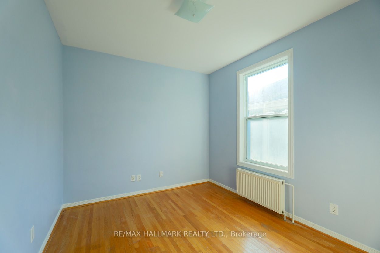 64 Valhalla Boulevard, #MainFlr