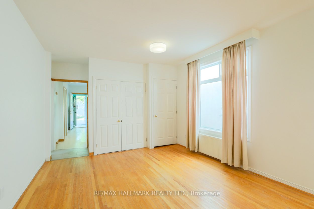 64 Valhalla Blvd, #Mainflr