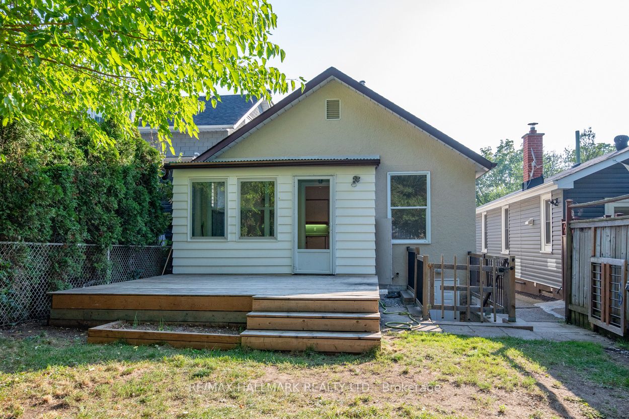 64 Valhalla Boulevard, #MainFlr