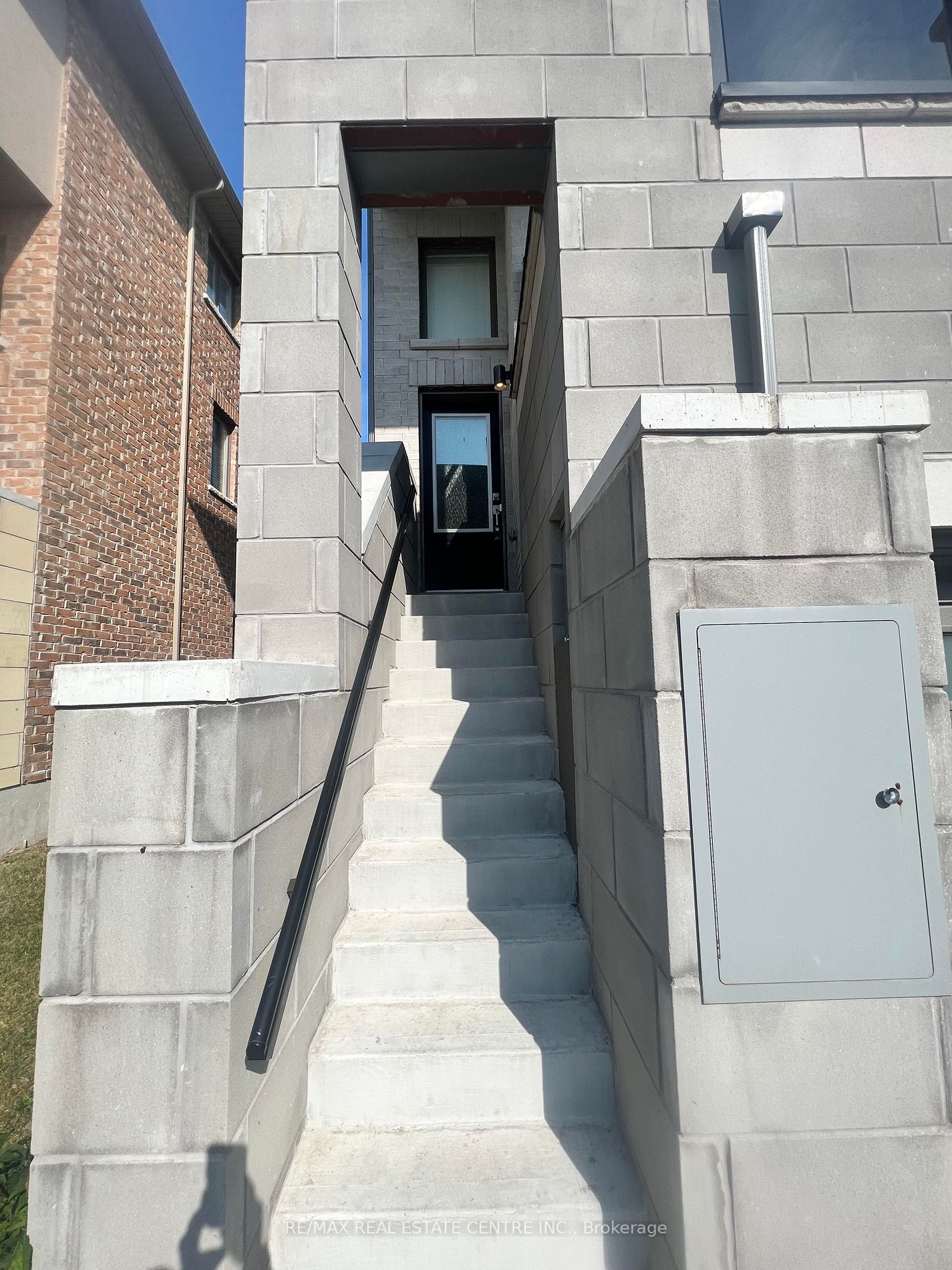 45 Donald Fleming Way