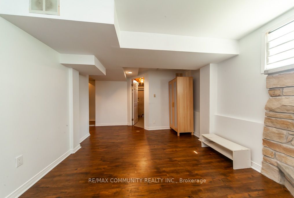 Listing E7009012 - Large Photo # 32