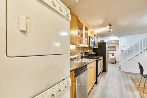 46 Elmer Ave