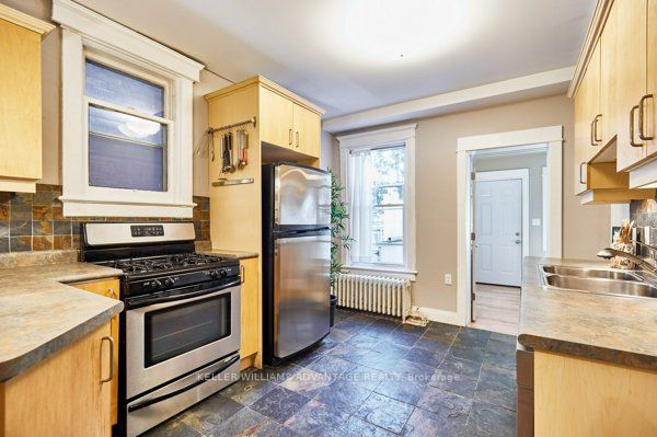 46 Elmer Ave