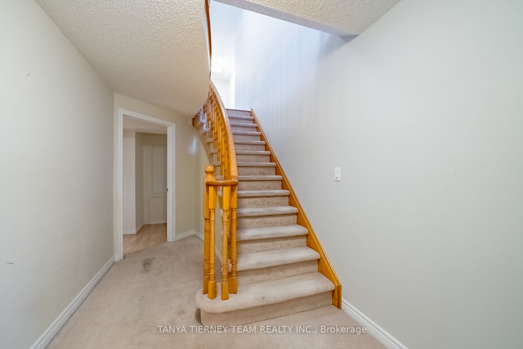60 Darius Harns Dr