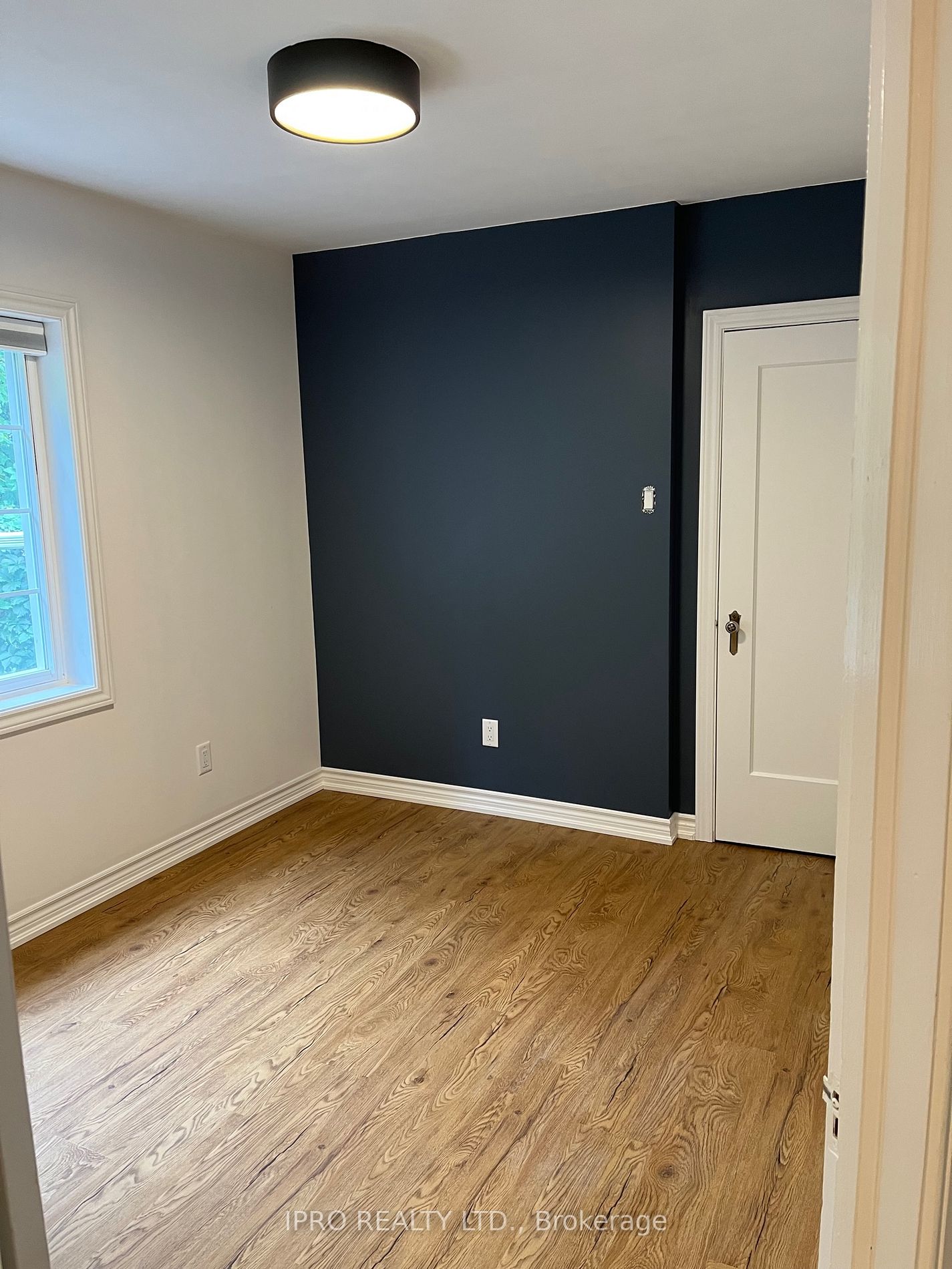 4 Avalon Boulevard