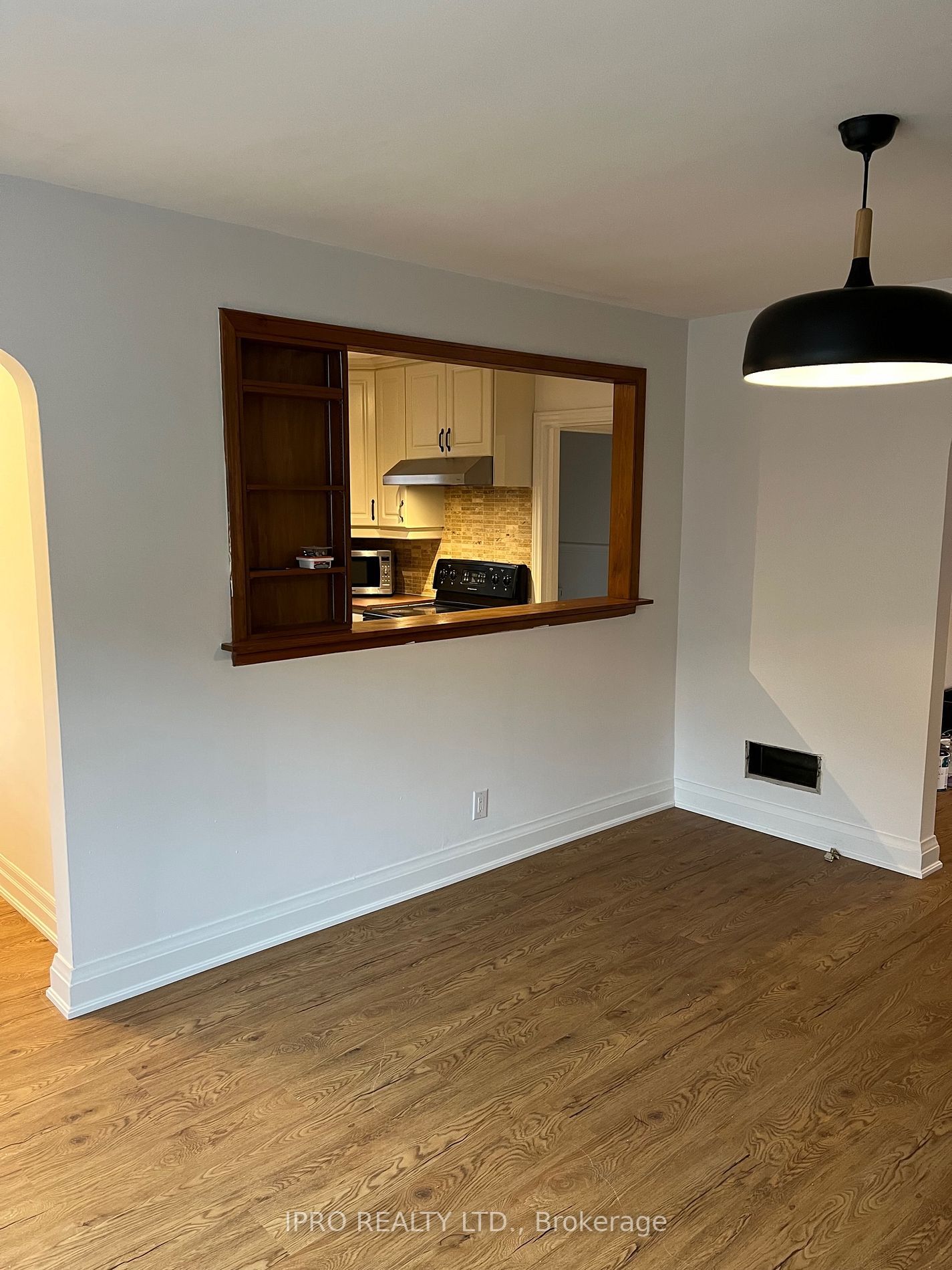 4 Avalon Boulevard