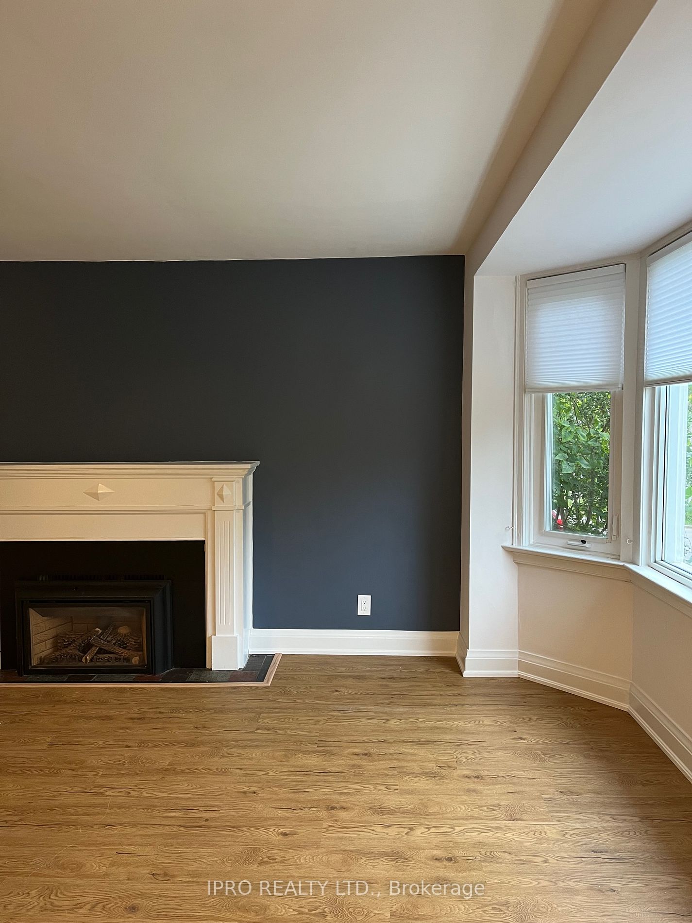 4 Avalon Boulevard