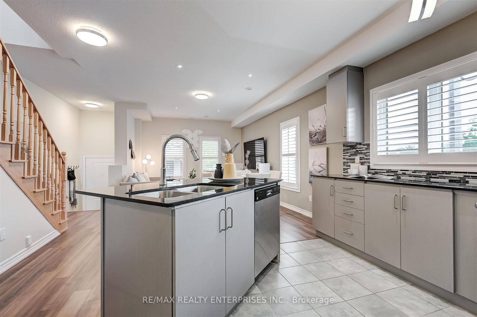1060 St.Hilda's Way, #8