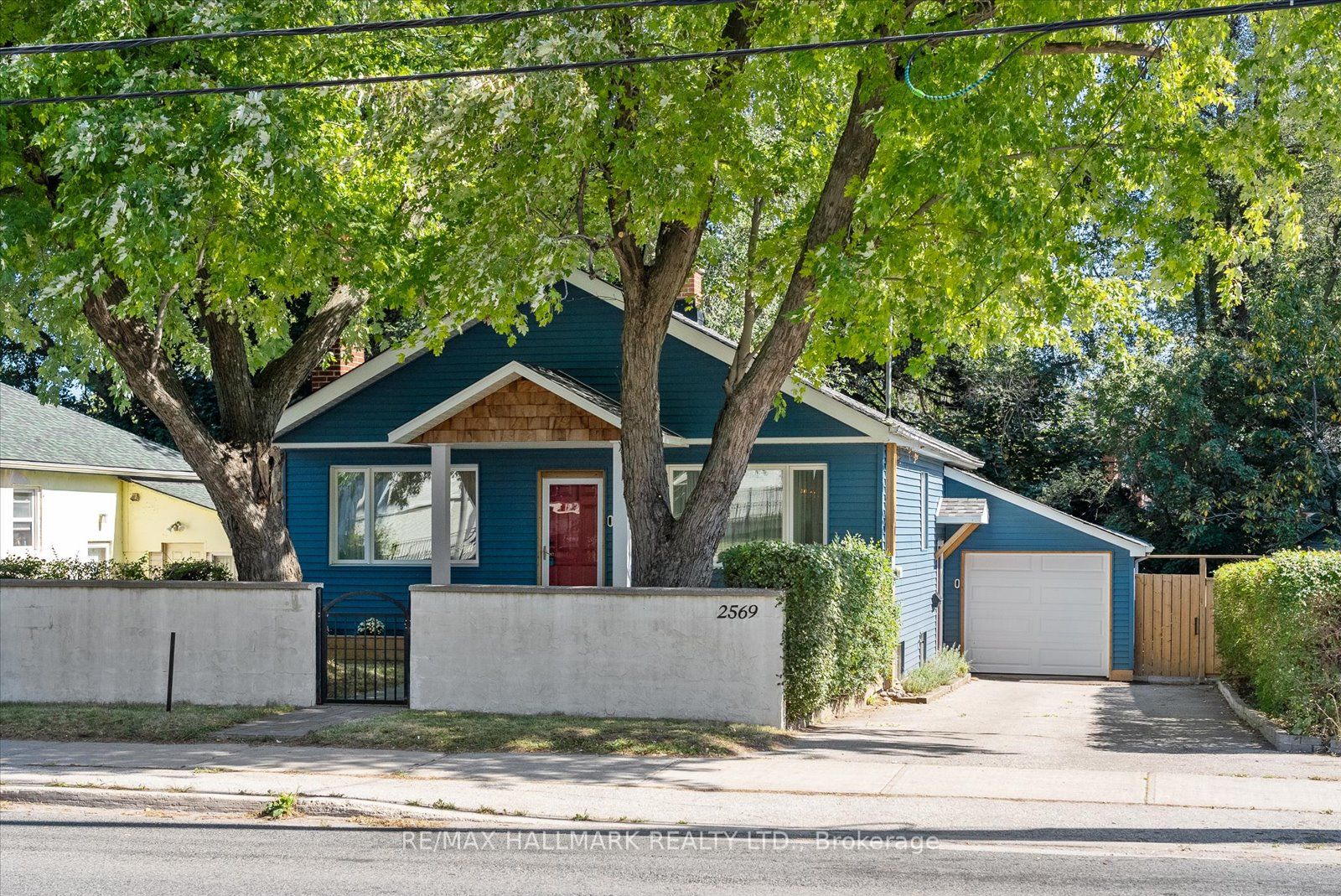 2569 Kingston Road