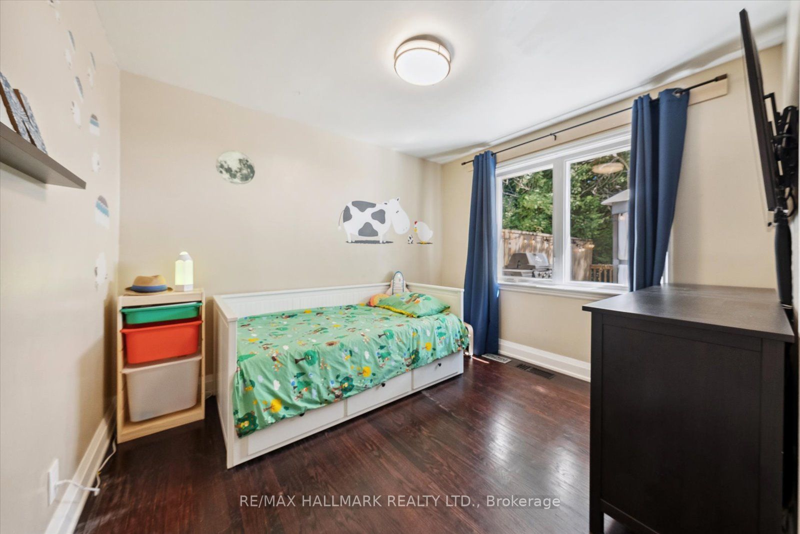 2569 Kingston Road