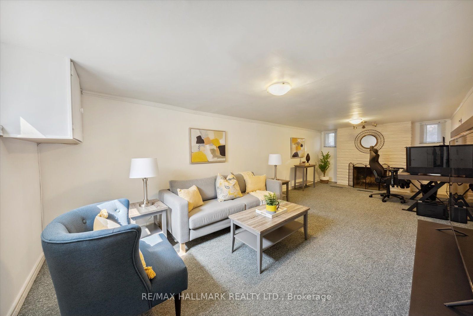 2569 Kingston Road