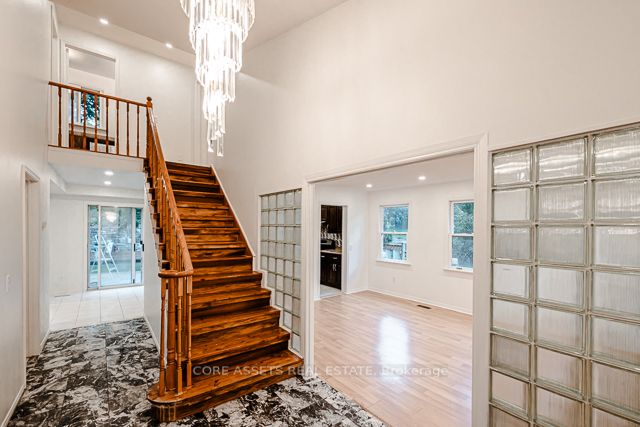 55 Blueking Cres