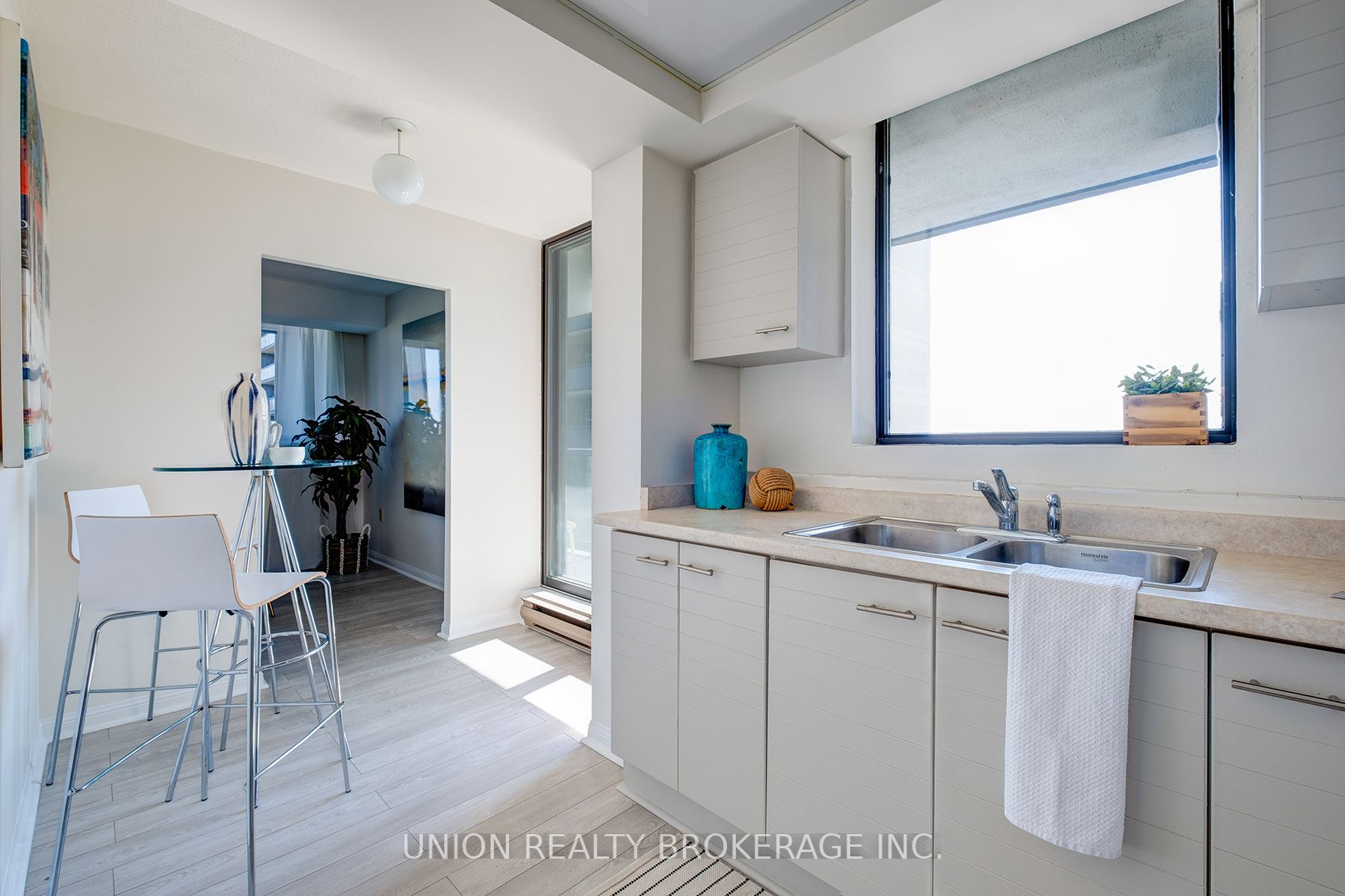757 Victoria Park Ave, #1008