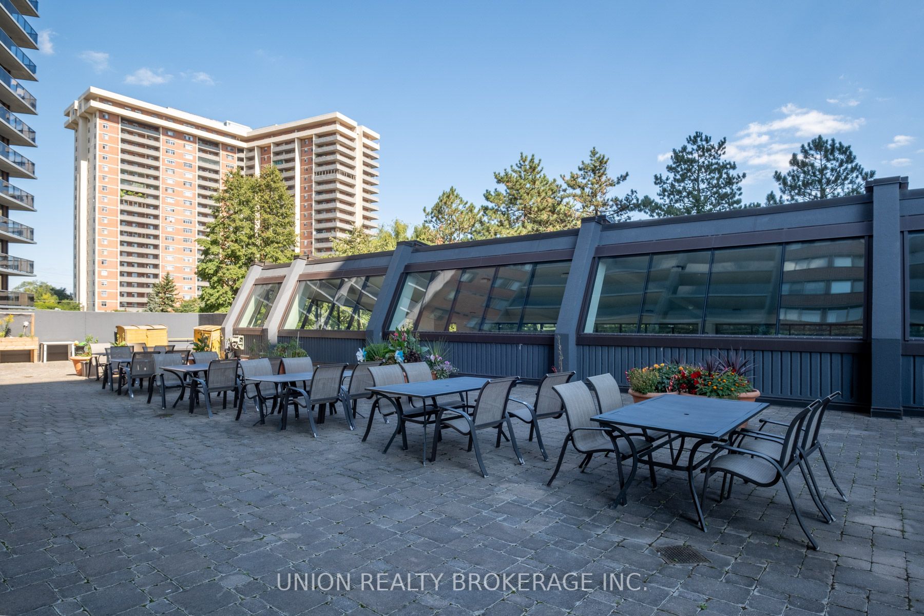 757 Victoria Park Ave, #1008