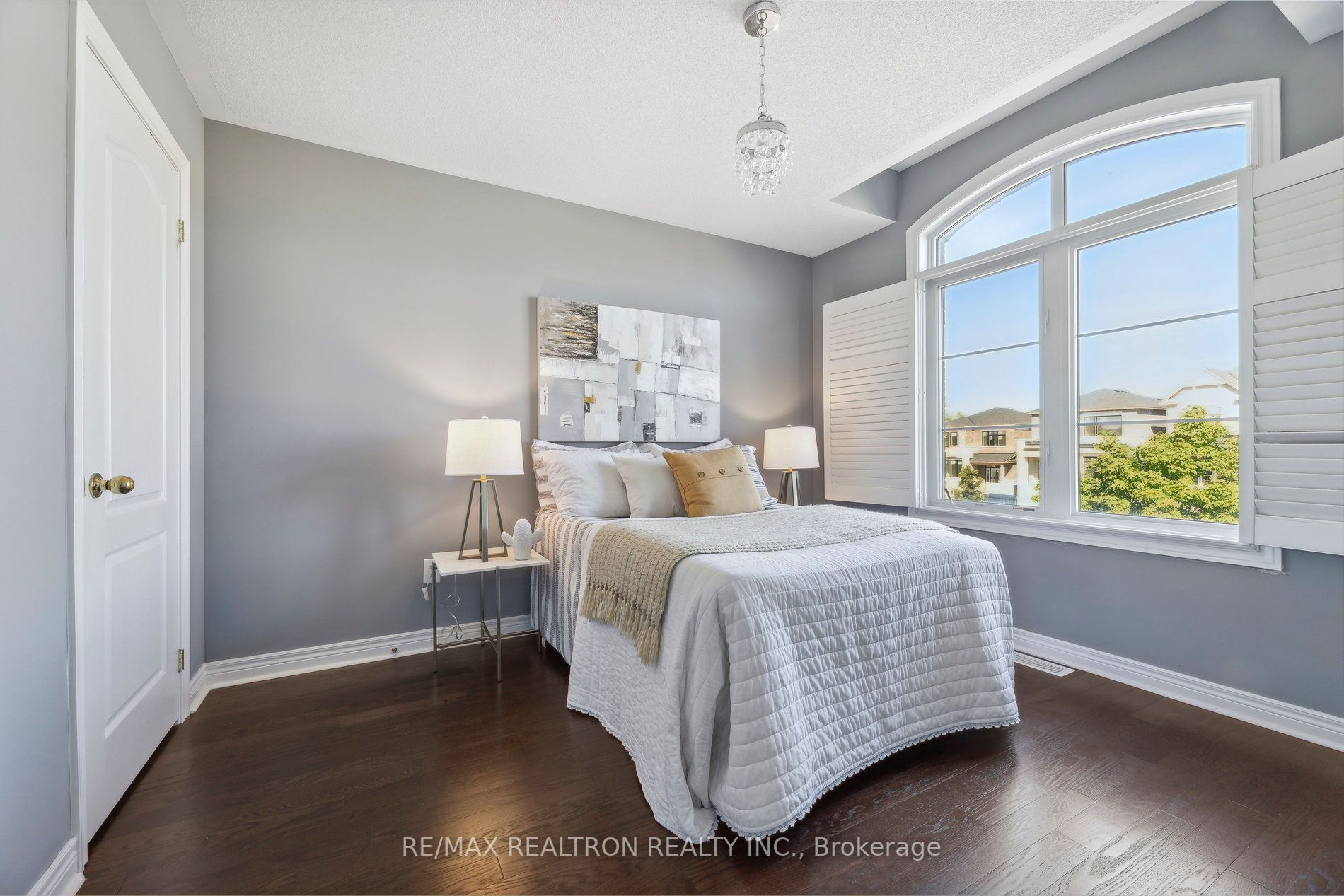 102 Braebrook Drive