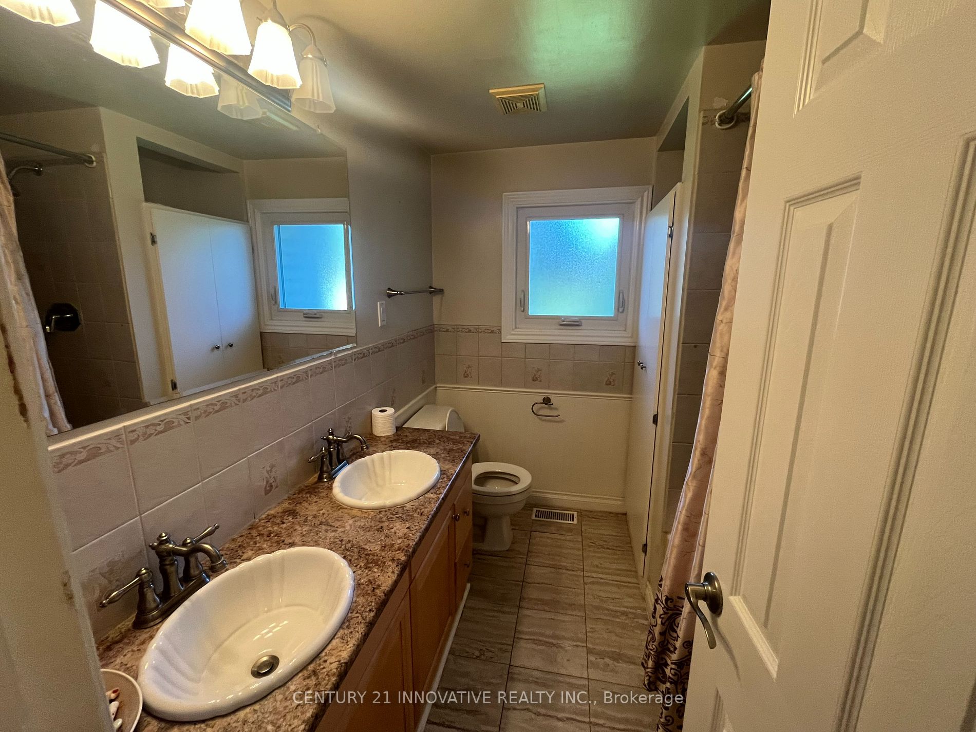 80 Sherwood Road E