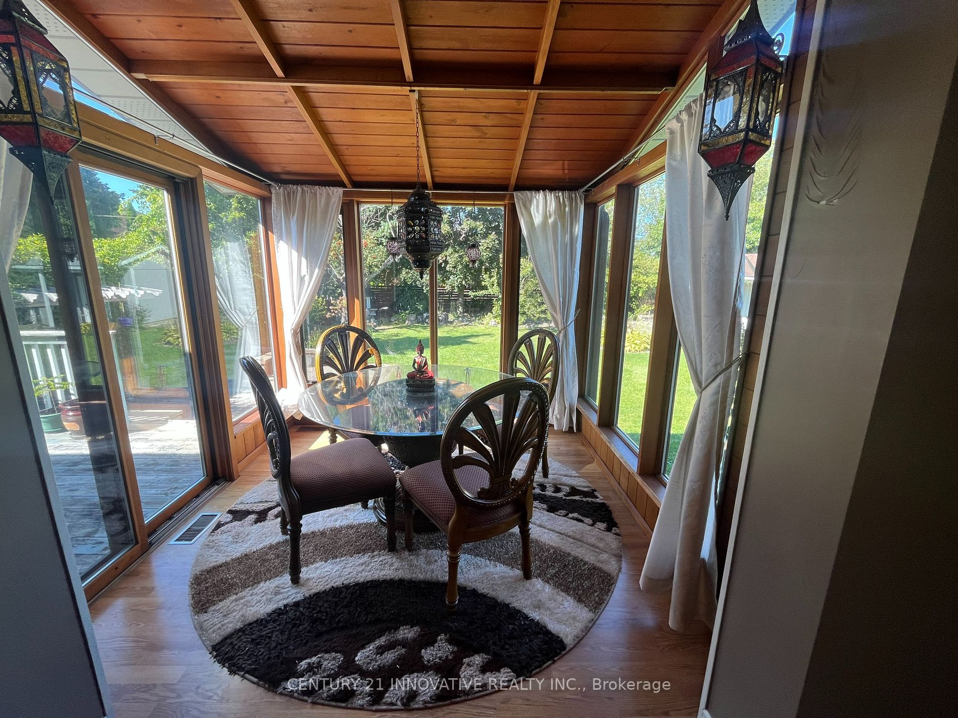 80 Sherwood Road E